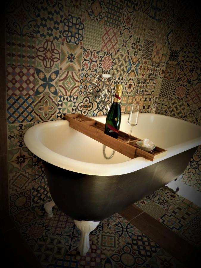 Arche De Lanoe Jacuzzi Bed & Breakfast Labastide-Saint-Pierre Dış mekan fotoğraf